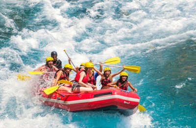 Rafting en France, tourisme sportif, sport en vacances