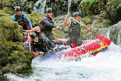 Rafting en France, tourisme sportif, sport en vacances