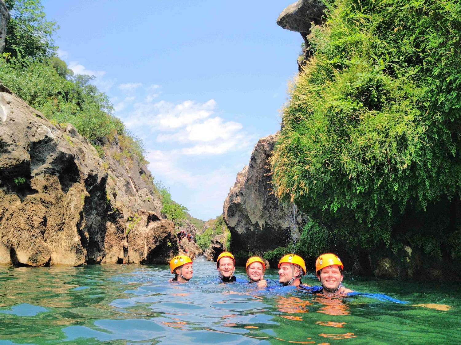 Canyoning en France, tourisme sportif, sport en vacances